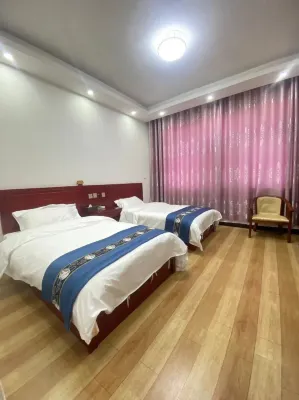 Eight Days Manor Holiday Hotel Hotel in zona Dongchuan Red Land