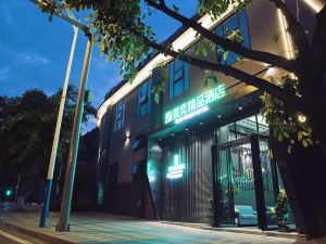 Jingyi Boutique Hotel