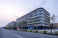 Luganlanwan Light Luxury Apartment Hotels near Fangjia Shopping Plaza