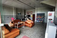 Hongsheng Hotel (Hezhou High-speed Railway Station Branch)
