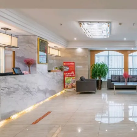 Leshang Holiday Homestay (Zhumadian Jiefang Avenue Leshan Mall)