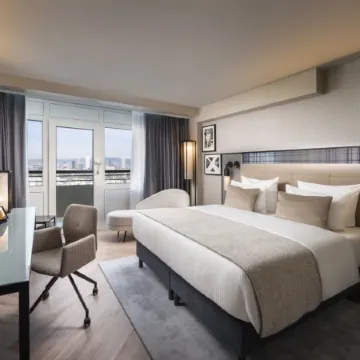 Leonardo Royal Hotel Frankfurt Отели рядом с достопримечательностью «Римский форум»