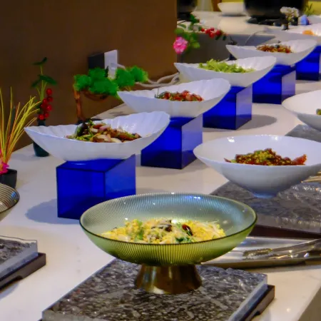 Laizhou James Joyce ELITE Baidu Hotel