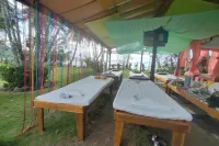 Summer Homes Beach Front Resort and Cottages Port Barton - ที่มีสปา