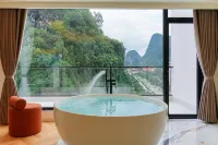 宿妍SuYan·白高端精品民宿（陽朔西街千古情景區店）