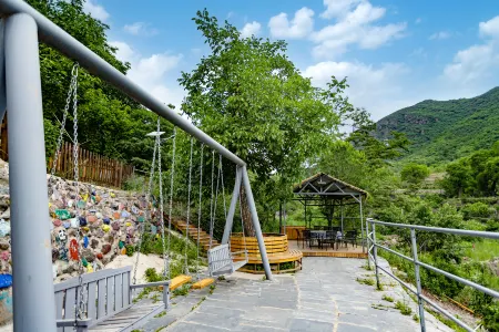 Miaofeng Homestay Отели рядом с достопримечательностью «Mazhiyuan Former Residence»