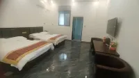Jiangling Farmhouse Lodging