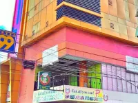 Hotel 99 Cubao Quezon City Hotels near Cubao