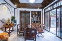 Anzhidinglan B&B (Fenghuang Ancient Town)