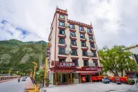 Huiding Hotel Hotels near Danba Ancient Tower