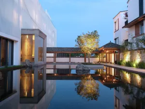 Huangshan hongcunTanhouse Hot Spring Resort