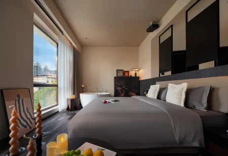 Lake Xunyou·MINN HomestayHomestay (Chenzhou Zixing Dongjiang Lake Branch) Отели в г. Цзысин