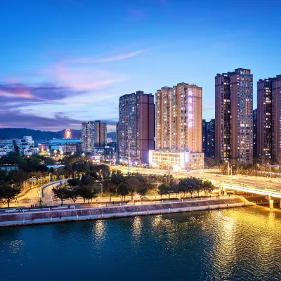 Deyang Ruijingda Hotel Hotels near Sichuan Jianzhu Zhiye Jishu College