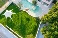Honey Vacation Manor