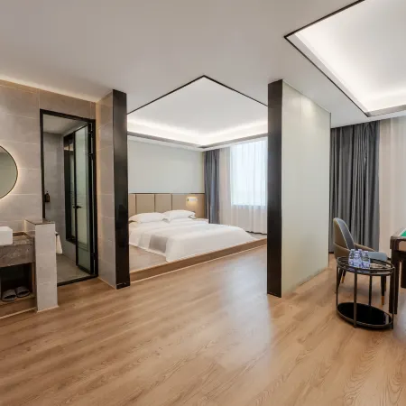 Peninsula Hotel
