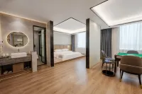 Peninsula Hotel