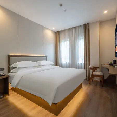 Juguangziye Serviced Apartment (Tiyuguan Subway Station)
