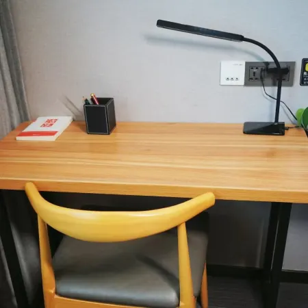 Home Inn Plus (Rizhao Shandong Road Shiwutian Branch)
