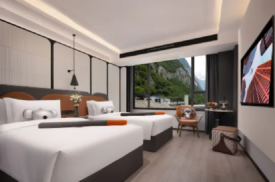 DoALand V Hotel, (Jiuzhaigou Tourist Center)(朵兰达V酒店（九寨沟