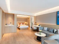 Bolinghui Hotel (Chengdu Panda Base West Gate Subway Station Store) Hotels near Xindu