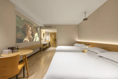 Tianfu Hotel - parkir