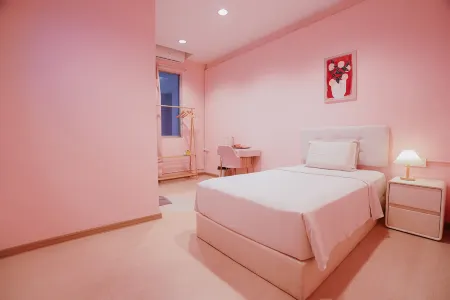 Pink Cabana Hotel