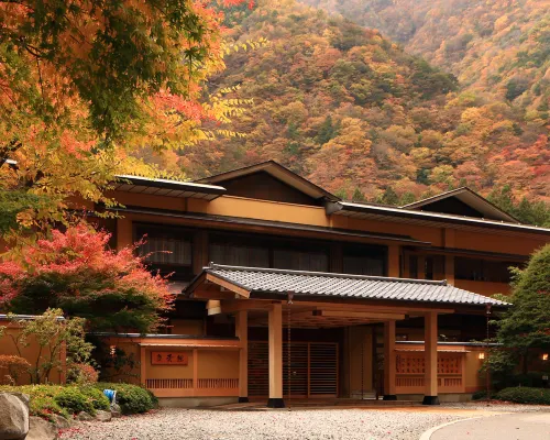 西山温泉慶雲館 早川町酒店