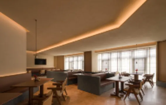 海口龍華龍湖天街亞朵酒店