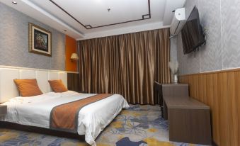 Hot Spring Holiday Hotel