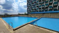 Grand Icon Caman next to Ibis Style Jatibening - Pool