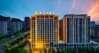 X·lake Scenic Hotel (Bozhou University Bozhou High-speed Railway South Station)