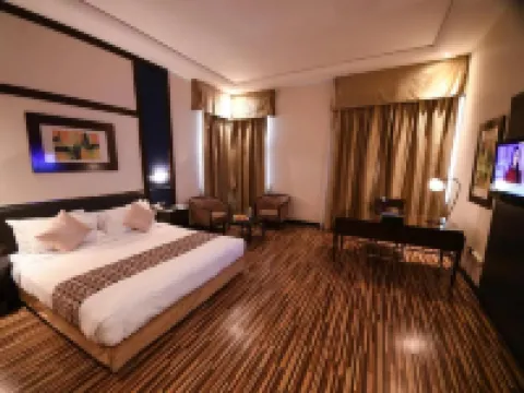 ジュファイア グランド ホテル マナーマのホテル