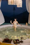 Anji Peak · Jiumu Cloud Town Cliffside Pool Resort Homestay - Romantic