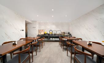 Aifeel Hotel(Harbin Central Street Shangzhi Street Subway Station Branch)