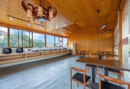 3. 비엔나 호텔 (..