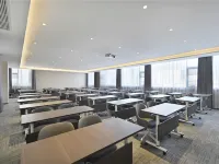 Jinjiang Hotel (Xinxiang Yanjin West Street Triangle Park) Hotels in Yanjin