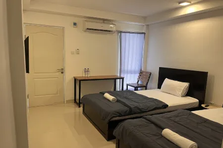 Bluebell House Отели в г. Wae Kelambu