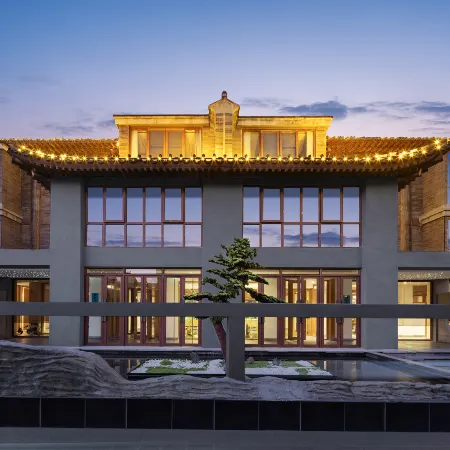Moshe Yuanshu Hotel