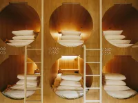 D.A.L Premium Capsule Hotel(WOMAN/MAN ONLY) Hotels in Сеул