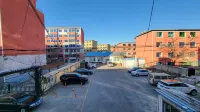 Ying Kou Hua Tian Hotel - parking