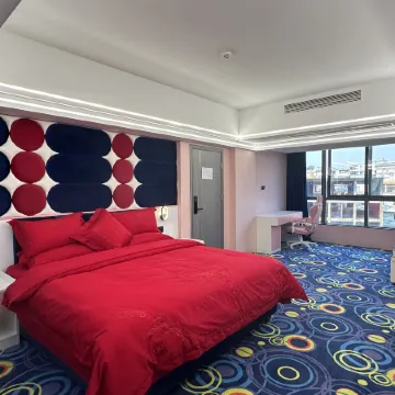 LONGYUAN Hotel Отели рядом с достопримечательностью «Luoding Jiangbin Park»