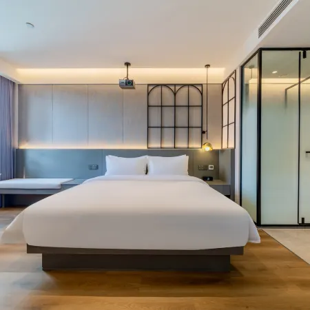 And You Hotel  (Mianyang High-speed Railway Station CapitaMall Kaide Plaza Branch)