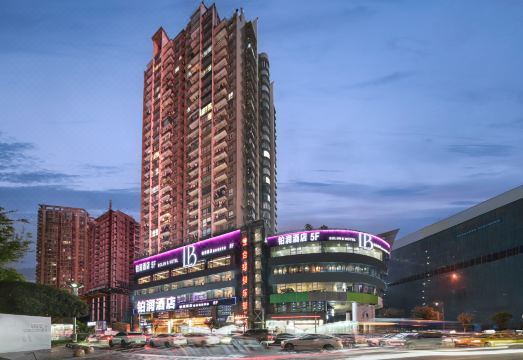 铂润酒店（观音桥步行街店）外景图