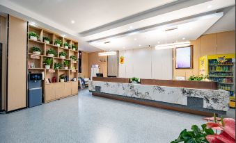 Super 8 Hotel (Beijing Chongwenmen Tongren Hospital)