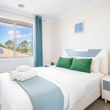 Spacious 4B House in PointCook