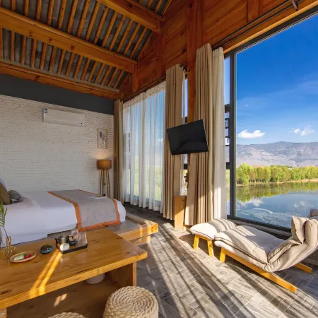 Jing Mo Bi Hu Hotel