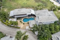 Royal Boat Pool Villa - Pattaya