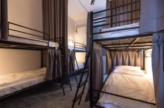 ไนซ์ โฮสเทล โรงแรมใกล้ซือเหม่ยอวี๋