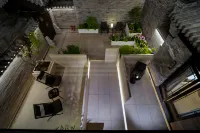 Mulan Residence (original designer homestay in the ancient city) Hotels near Datong Museum
