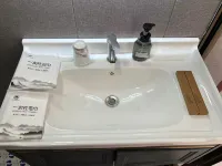 진거 이셔 · 반산 힐 릴랙스드 코트야드 (펑닝 다탄진)